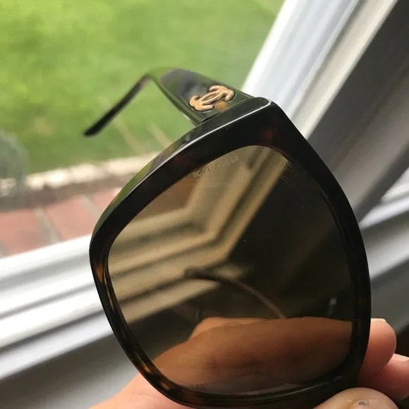 Authentic Chanel Sparkle Collection Sunglasses ~ like new display picture 2